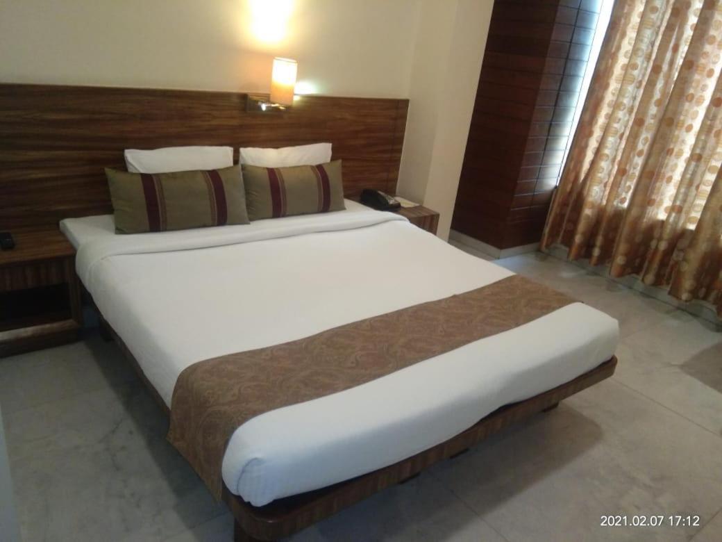 Hotel Jewel Of Chembur Βομβάη Εξωτερικό φωτογραφία